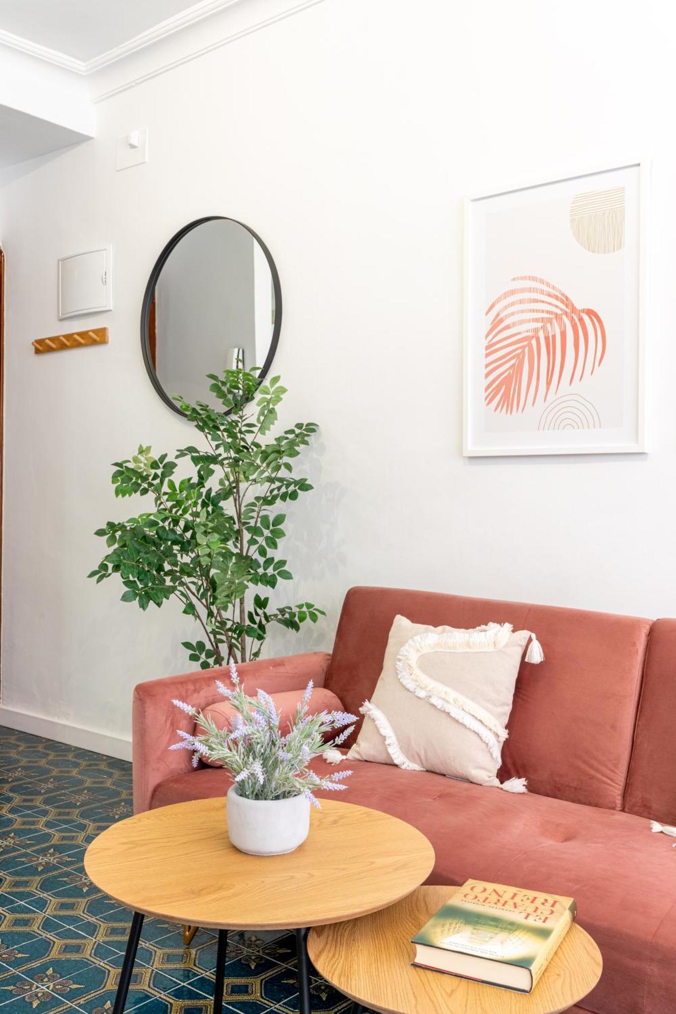 Piso Elegante Y Nuevo De 3 Habitaciones Y 2 Banos Seville Luaran gambar