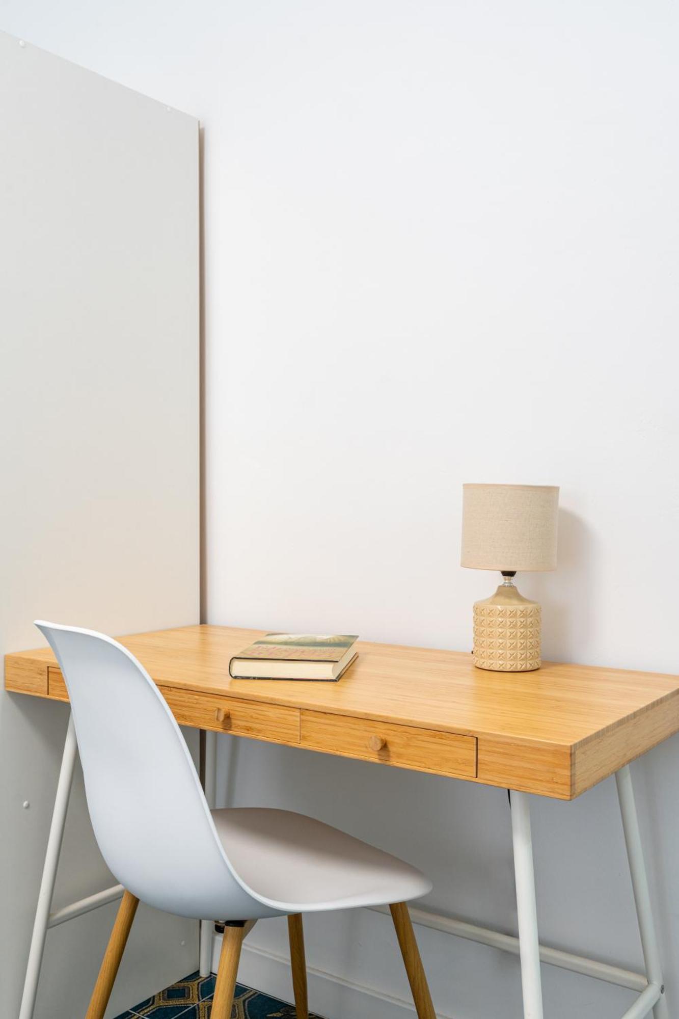 Piso Elegante Y Nuevo De 3 Habitaciones Y 2 Banos Seville Luaran gambar